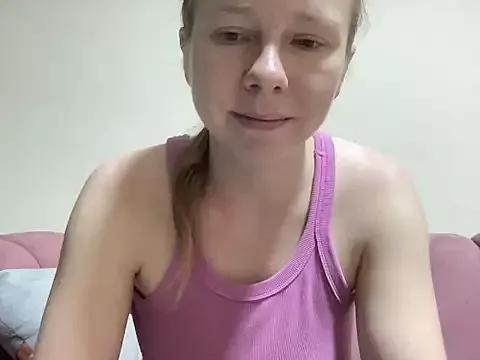 SweetLucy96 from StripChat