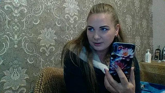 SweetLuna3102 from StripChat