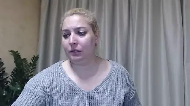 sweetpussy13 from StripChat is Freechat