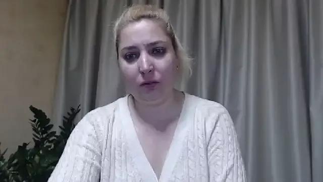 Girls: discover live performances with matured cam models, from teasing to fixations, in a variety of stunning live sex cams.