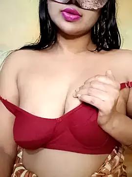 Girls: discover live performances with matured cam models, from teasing to fixations, in a variety of stunning live sex cams.