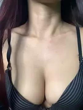 Girls: discover live performances with matured cam models, from teasing to fixations, in a variety of stunning live sex cams.