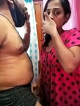 Girls: discover live performances with matured cam models, from teasing to fixations, in a variety of stunning live sex cams.