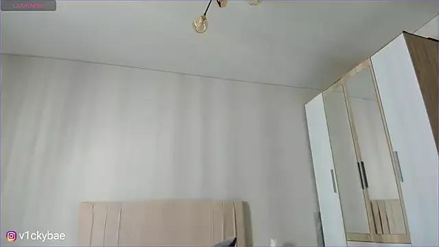 Girls: discover live performances with matured cam models, from teasing to fixations, in a variety of stunning live sex cams.