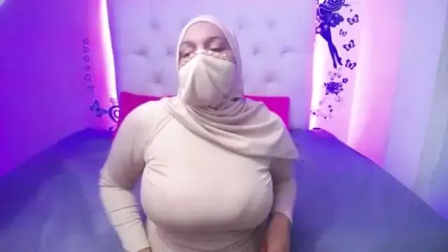 Tahani_Hadi from StripChat