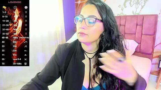 Girls: discover live performances with matured cam models, from teasing to fixations, in a variety of stunning live sex cams.