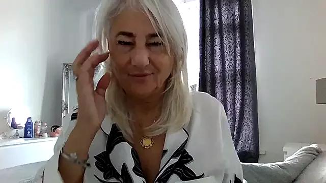TanyaTaylor45 from StripChat is Freechat