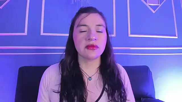 Girls: discover live performances with matured cam models, from teasing to fixations, in a variety of stunning live sex cams.