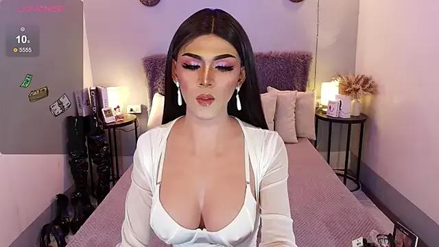 TatianaWil from StripChat is Freechat