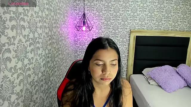 Girls: discover live performances with matured cam models, from teasing to fixations, in a variety of stunning live sex cams.