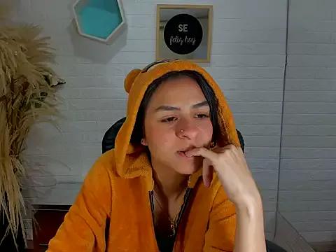 Taylor_Saru09 from StripChat is Freechat