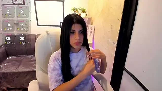 Girls: discover live performances with matured cam models, from teasing to fixations, in a variety of stunning live sex cams.