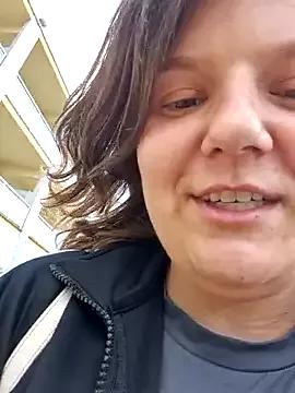 Teazequeen from StripChat is Freechat