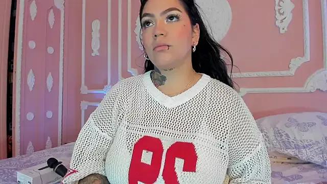 Girls: discover live performances with matured cam models, from teasing to fixations, in a variety of stunning live sex cams.
