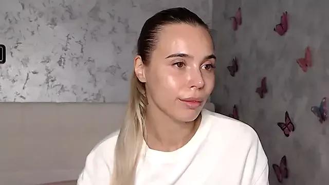 TessaStarr from StripChat is Freechat