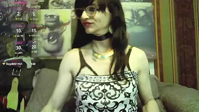 Girls: discover live performances with matured cam models, from teasing to fixations, in a variety of stunning live sex cams.