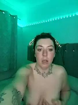 Girls: discover live performances with matured cam models, from teasing to fixations, in a variety of stunning live sex cams.