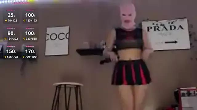 Girls: discover live performances with matured cam models, from teasing to fixations, in a variety of stunning live sex cams.