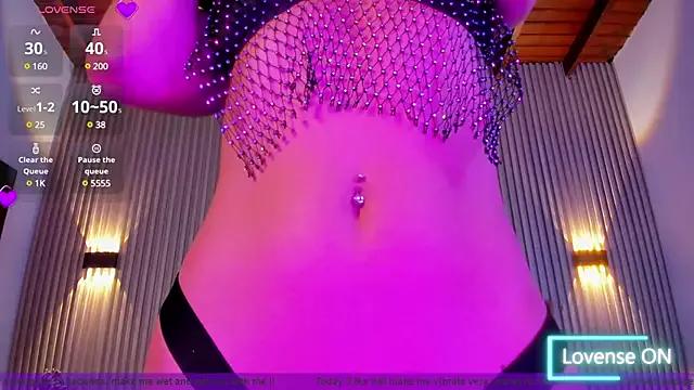 Girls: discover live performances with matured cam models, from teasing to fixations, in a variety of stunning live sex cams.