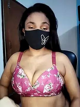 Tina-Sen from StripChat is Freechat