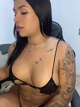 Girls: discover live performances with matured cam models, from teasing to fixations, in a variety of stunning live sex cams.