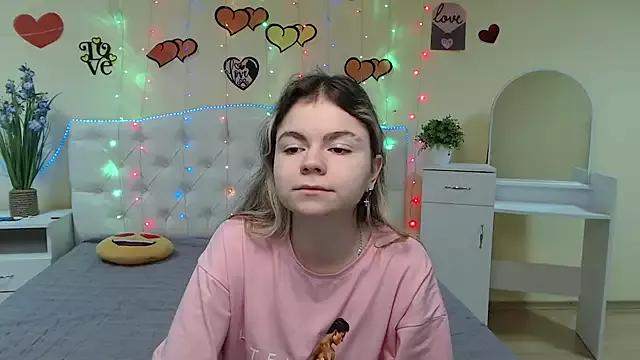 Girls: discover live performances with matured cam models, from teasing to fixations, in a variety of stunning live sex cams.