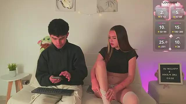 Girls: discover live performances with matured cam models, from teasing to fixations, in a variety of stunning live sex cams.