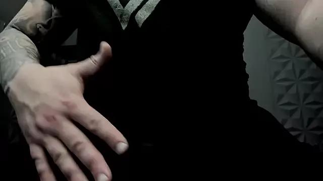 TonyWilcox from StripChat is Freechat