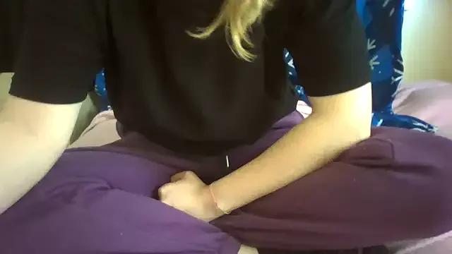 topolinaRossa528 from StripChat