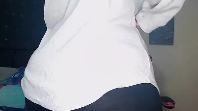 Girls: discover live performances with matured cam models, from teasing to fixations, in a variety of stunning live sex cams.
