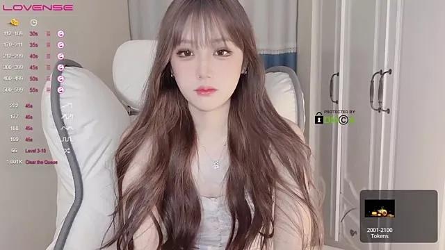 ToyotuBack from StripChat