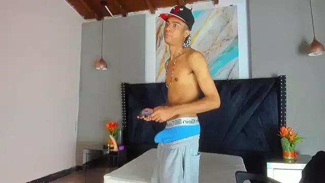 TREVOR_JAMESS from StripChat is Freechat