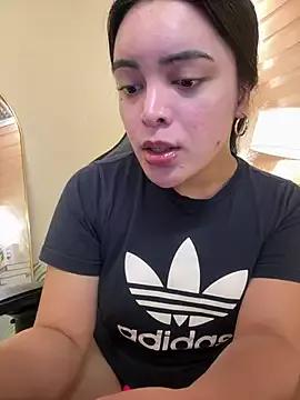 TS-SimplyTheBest from StripChat is Freechat