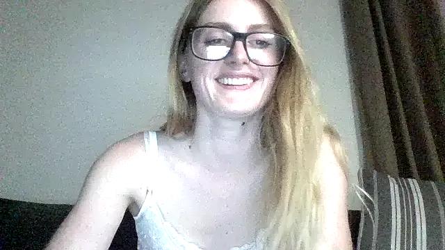 tuny_x from StripChat is Freechat