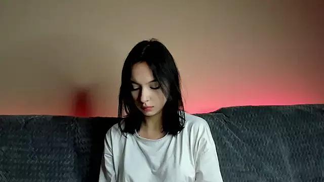 Girls: discover live performances with matured cam models, from teasing to fixations, in a variety of stunning live sex cams.