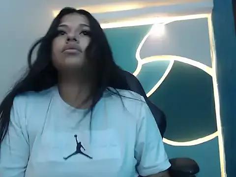 Girls: discover live performances with matured cam models, from teasing to fixations, in a variety of stunning live sex cams.