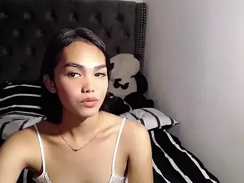 Girls: discover live performances with matured cam models, from teasing to fixations, in a variety of stunning live sex cams.