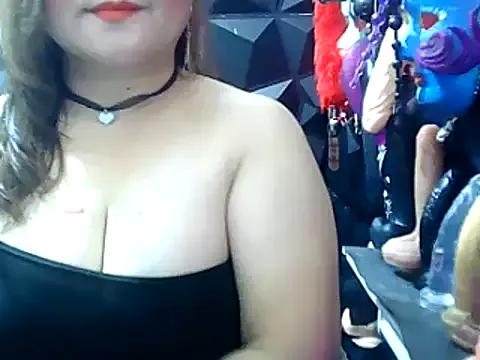 URFUCKINGDOLL from StripChat