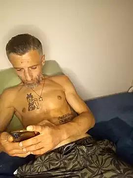UrNaughtyNeighbor from StripChat is Freechat