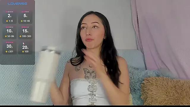 v1cky_ from StripChat is Freechat