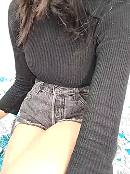 Vaani_Sharma79 on StripChat