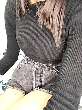 Vaani_Sharma79 on StripChat