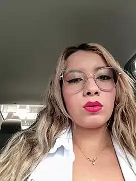 Girls: discover live performances with matured cam models, from teasing to fixations, in a variety of stunning live sex cams.