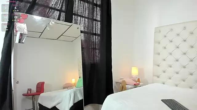 Girls: discover live performances with matured cam models, from teasing to fixations, in a variety of stunning live sex cams.