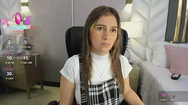 ValeryKingsley from StripChat is Freechat