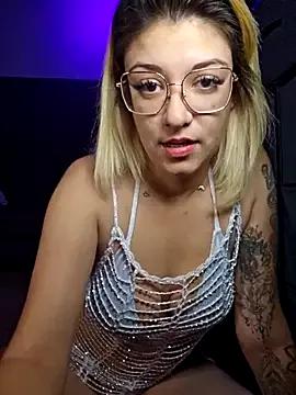 ValoriePeaches from StripChat is Freechat
