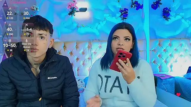 Vaneloppee_ from StripChat is Freechat