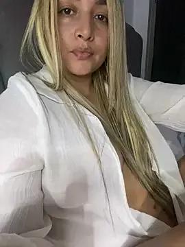 vellaAngel from StripChat