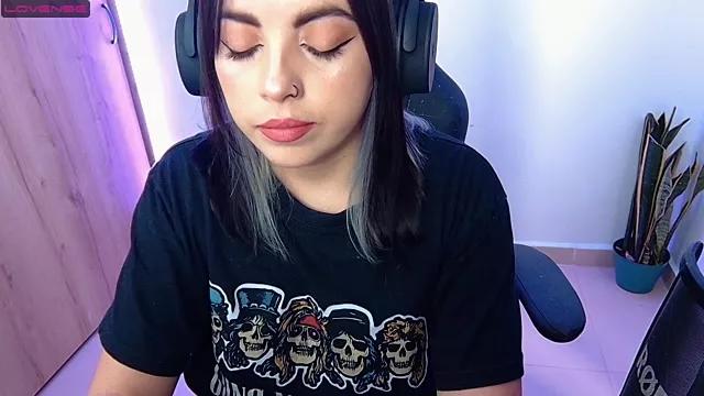 velvetcrowexx from StripChat