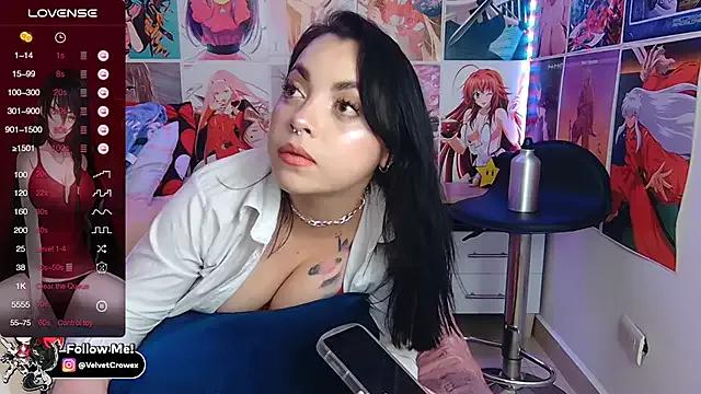 velvetcrowexx from StripChat
